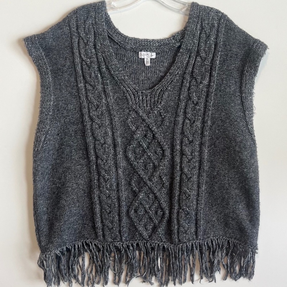 Olivia Sky Womens XL Grey Cable Knit Fringe Hem V-Neck Sweater Vest